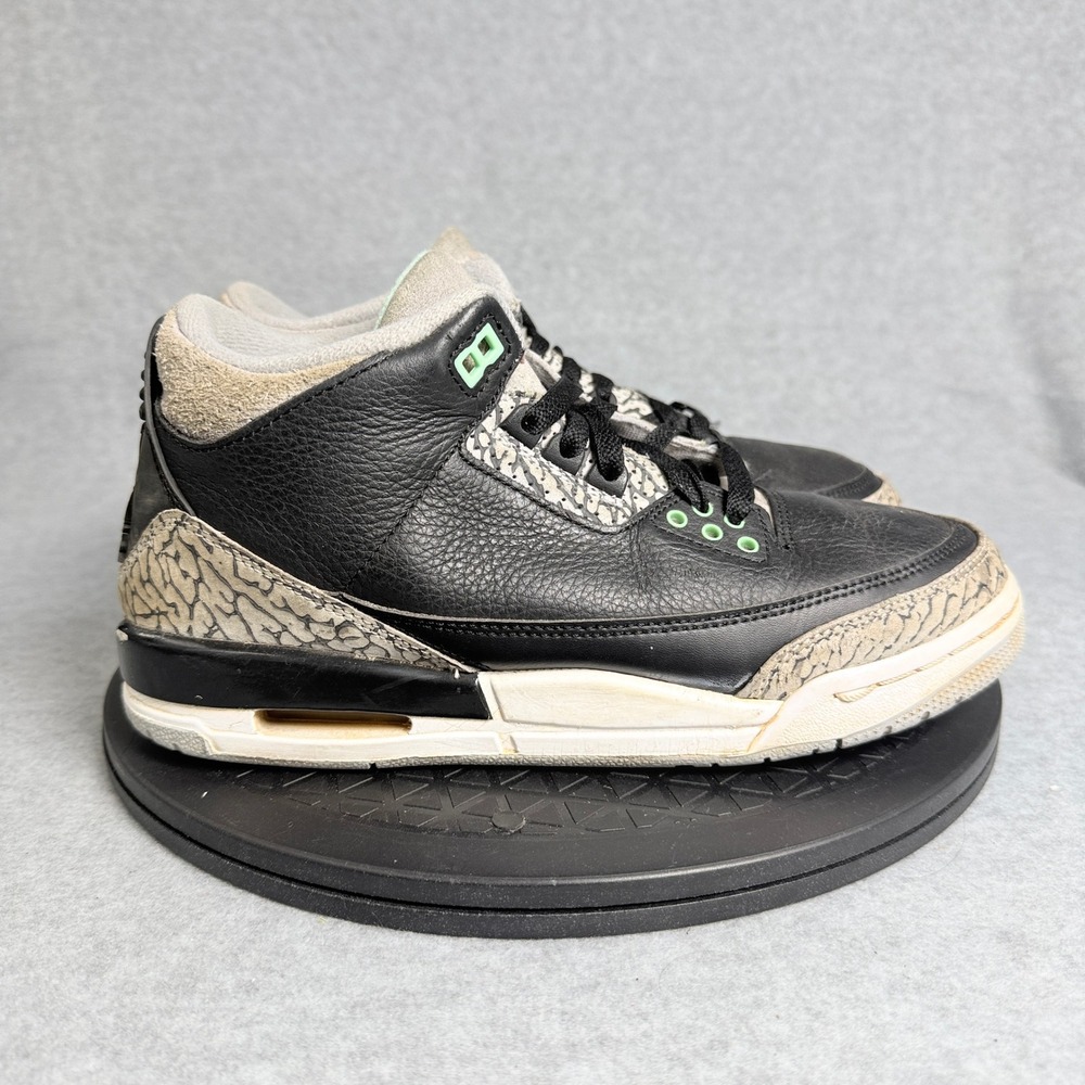 Jordan 3 Retro Green Glow Black Wolf Grey DM0967-031 Mens 7Y Womens 8.5